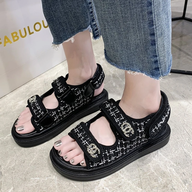 Ravno sandali poletje 2021 novo študent predalčni Velcro čevlji vsestranski ženski čevlji priložnostne debele soled čevlji
