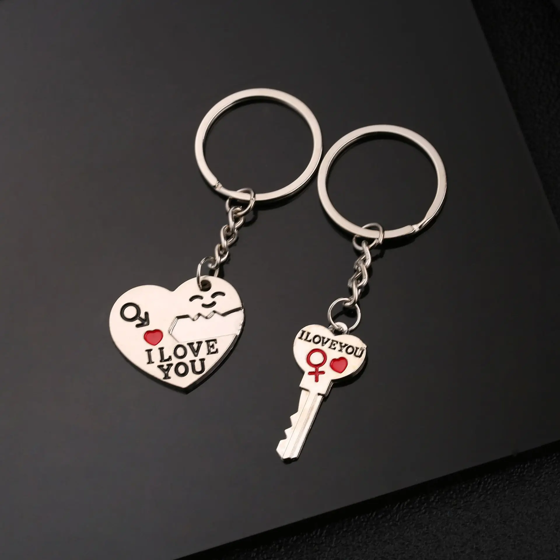 Sladko Romantično Ustvarjalne angleški Skrivnost Ljubezni, ki Jih v obliki Srca Nekaj Keychain Avto Kovinski Obroček za ključe Moški in Ženski Tipke na Debelo